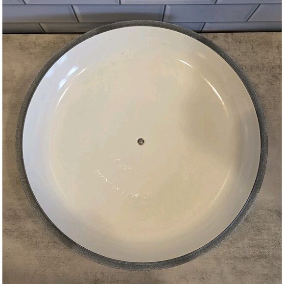 Le Creuset 12" diameter #30 LID ONLY Off White EUC Black Knob Made In France - Picture 7 of 8